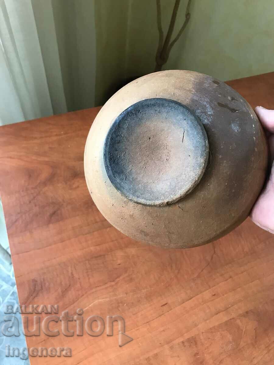 OLD POTTERY DEEP LARGE OLD POTTERY BOWL - 7 OLD POTTERY DEEP LARGE OLD POTTERY BOWL - 7