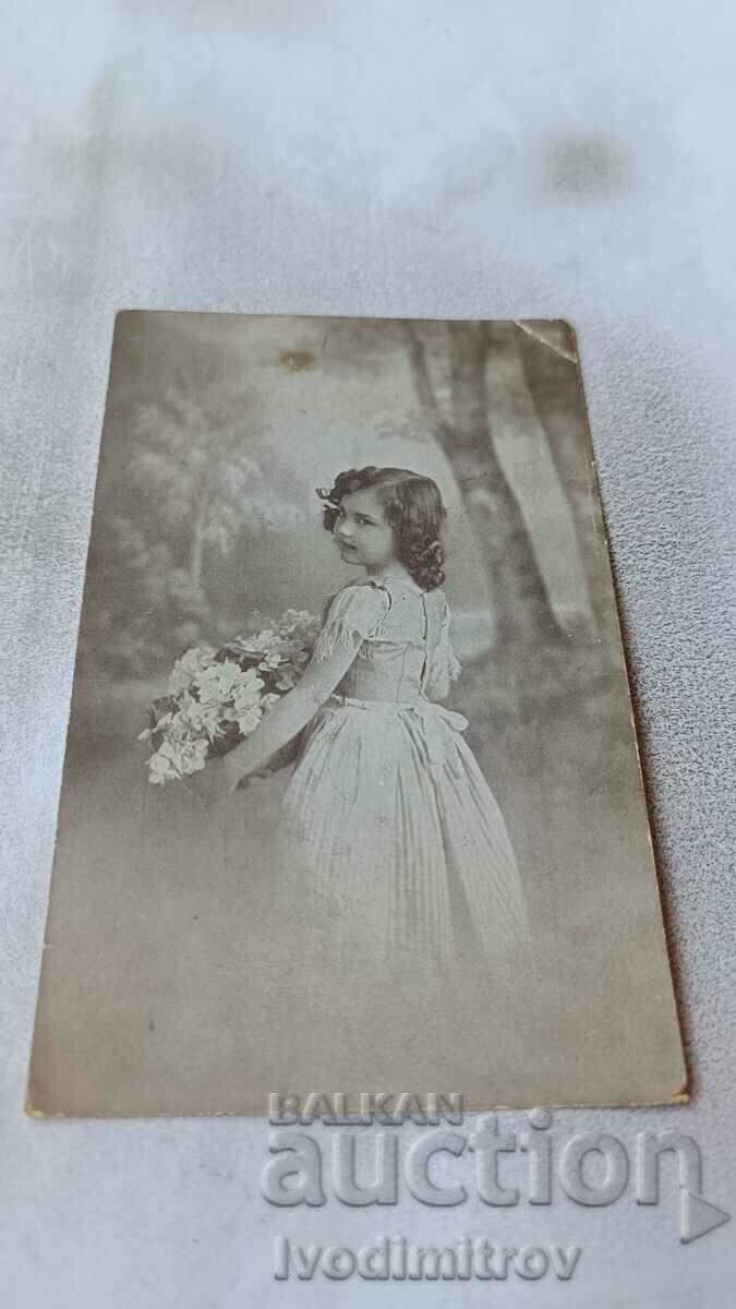 Пощенска картичка Момиченце в бяла рокля 1921