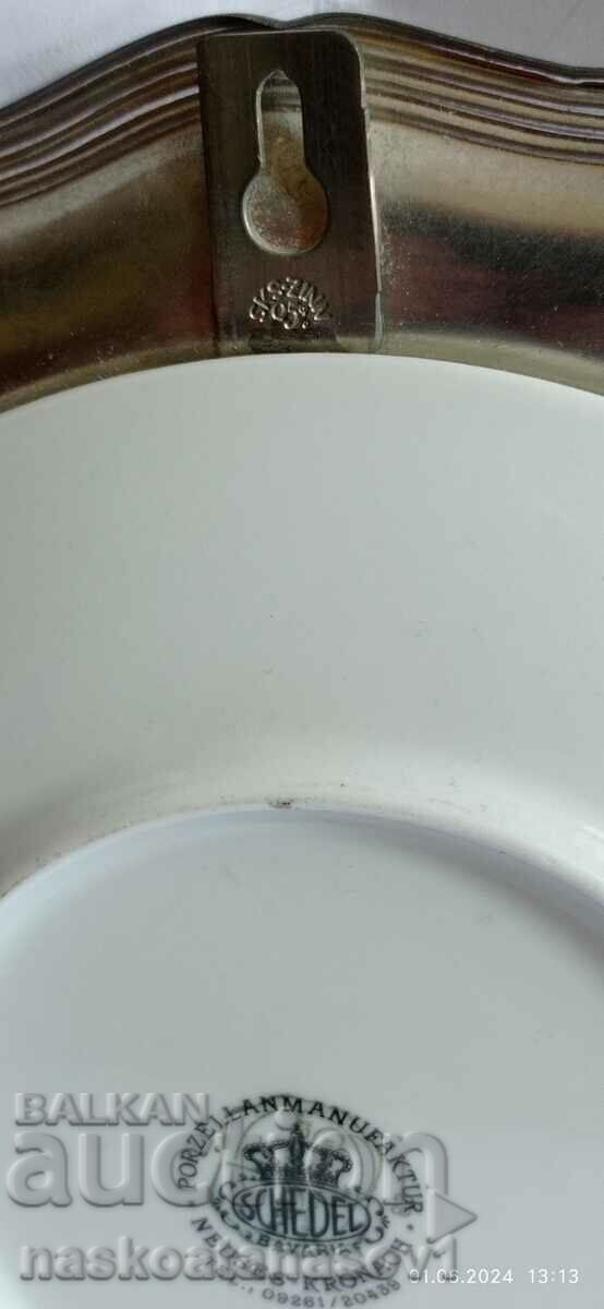 Collectible porcelain wall plate - 5 Collectible porcelain wall plate - 5