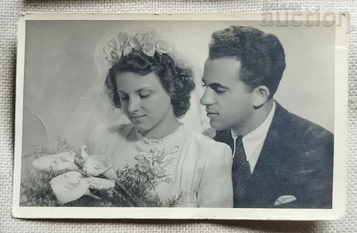 Bulgaria 1950 Fotografie veche și cuplu căsătorit.