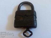 Old padlock -0.01st