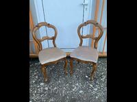 Δύο όμορφες ογκώδεις καρέκλες