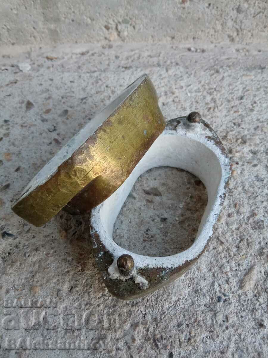 Delivery of Rare goldsmith's pie, mold for castings Delivery of Rare goldsmith's pie, mold for castings