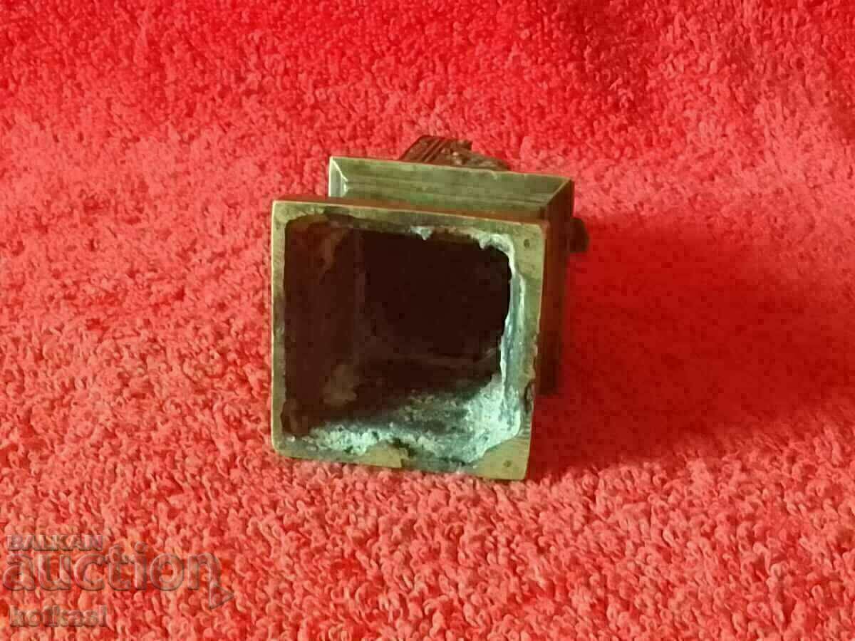 Old metal bronze figure statue of St. Peter on the Throne - 5 Old metal bronze figure statue of St. Peter on the Throne - 5