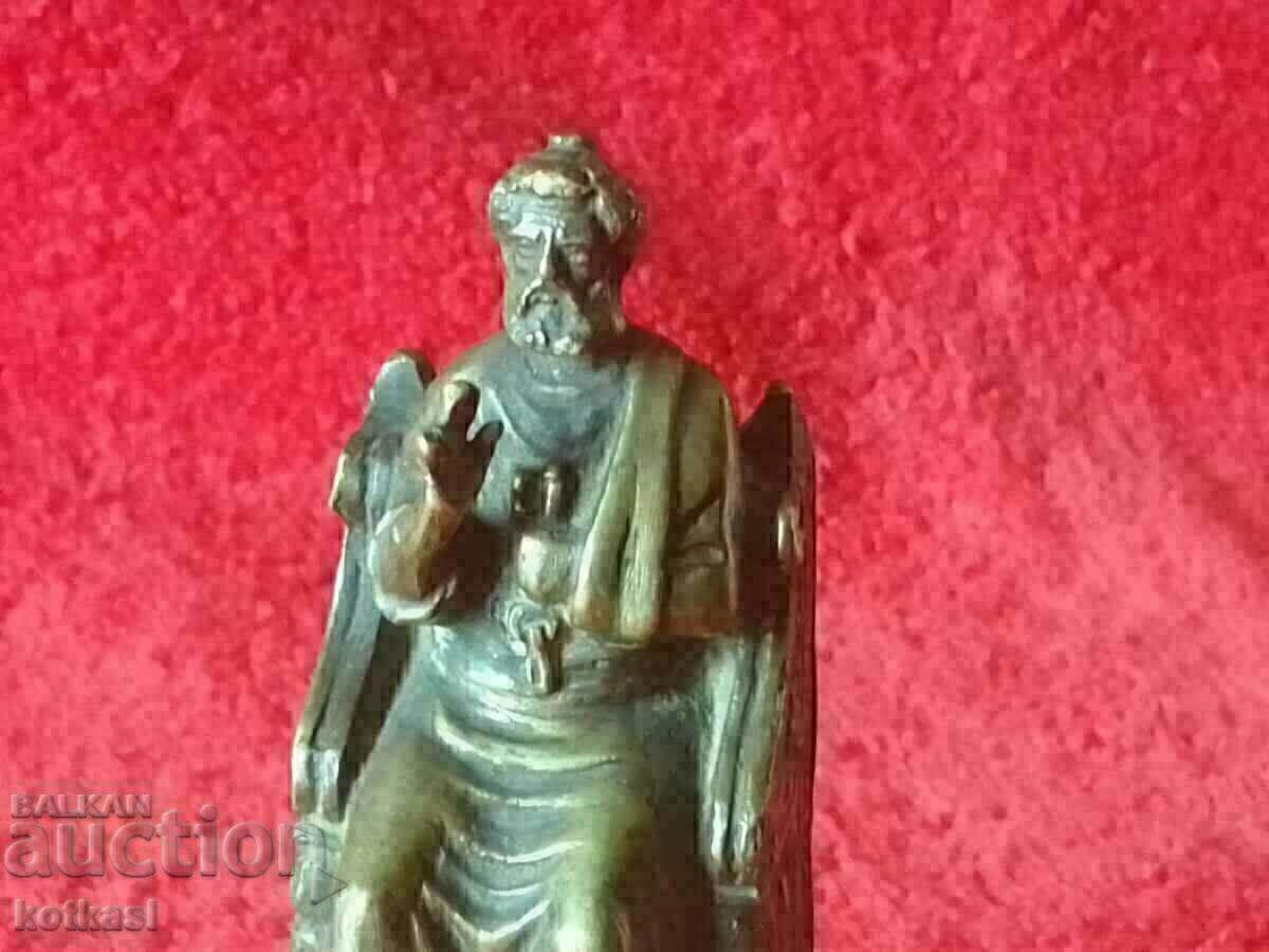 Old metal bronze figure statue of St. Peter on the Throne - 7 Old metal bronze figure statue of St. Peter on the Throne - 7