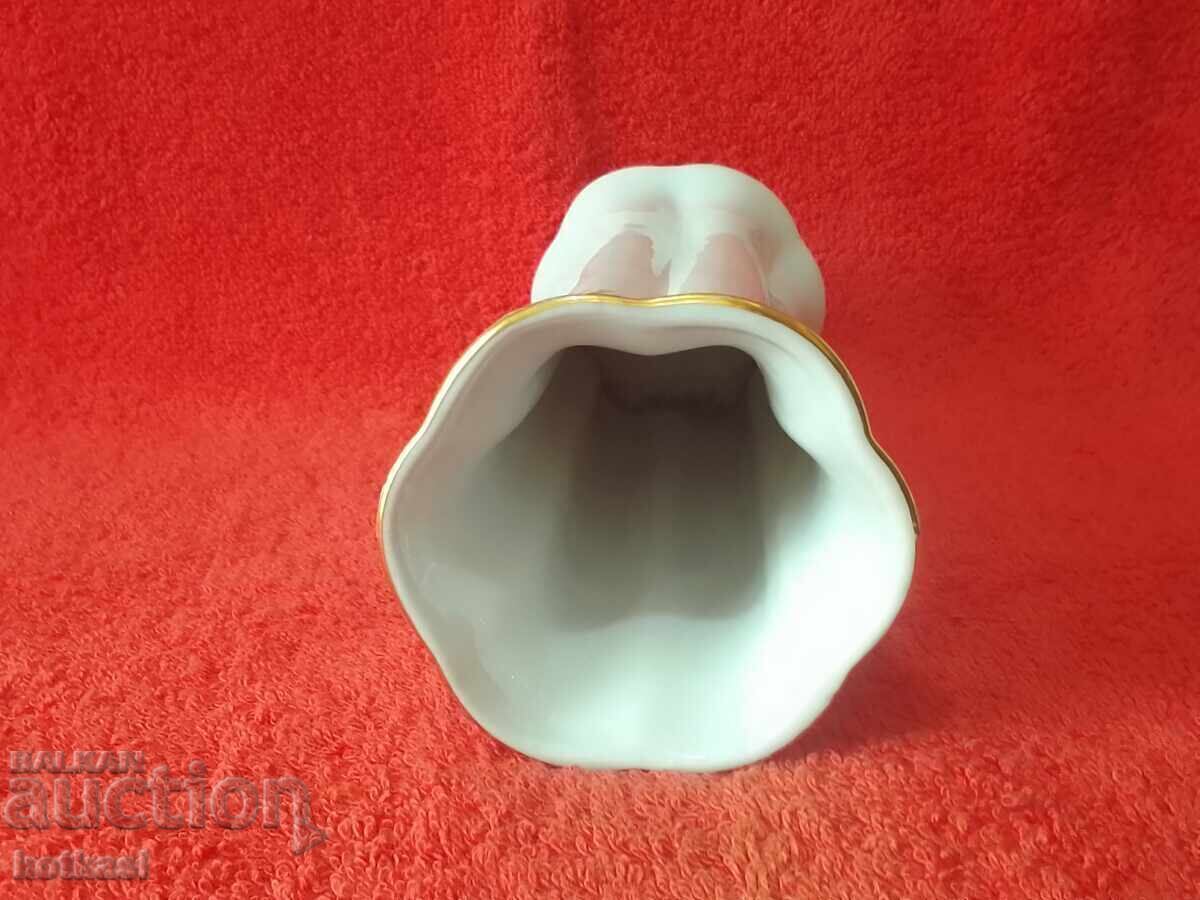 Delivery of Bulgarian old porcelain vase Razgrad RAZGRAD gilding