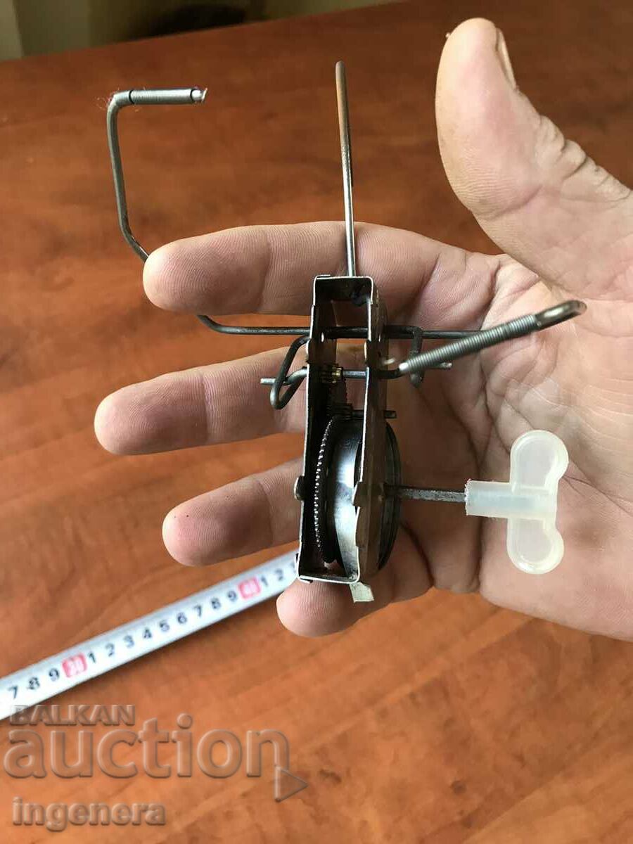 Аукцион МАШИНКА ПРУЖИНА КЛЮЧ КЛЮЧЕ ОТ ИГРАЧКА БАРАБАНЧИК Аукцион МАШИНКА ПРУЖИНА КЛЮЧ КЛЮЧЕ ОТ ИГРАЧКА БАРАБАНЧИК