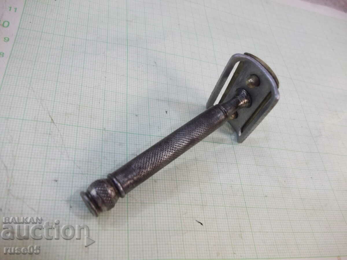 Delivery of Old manual razor