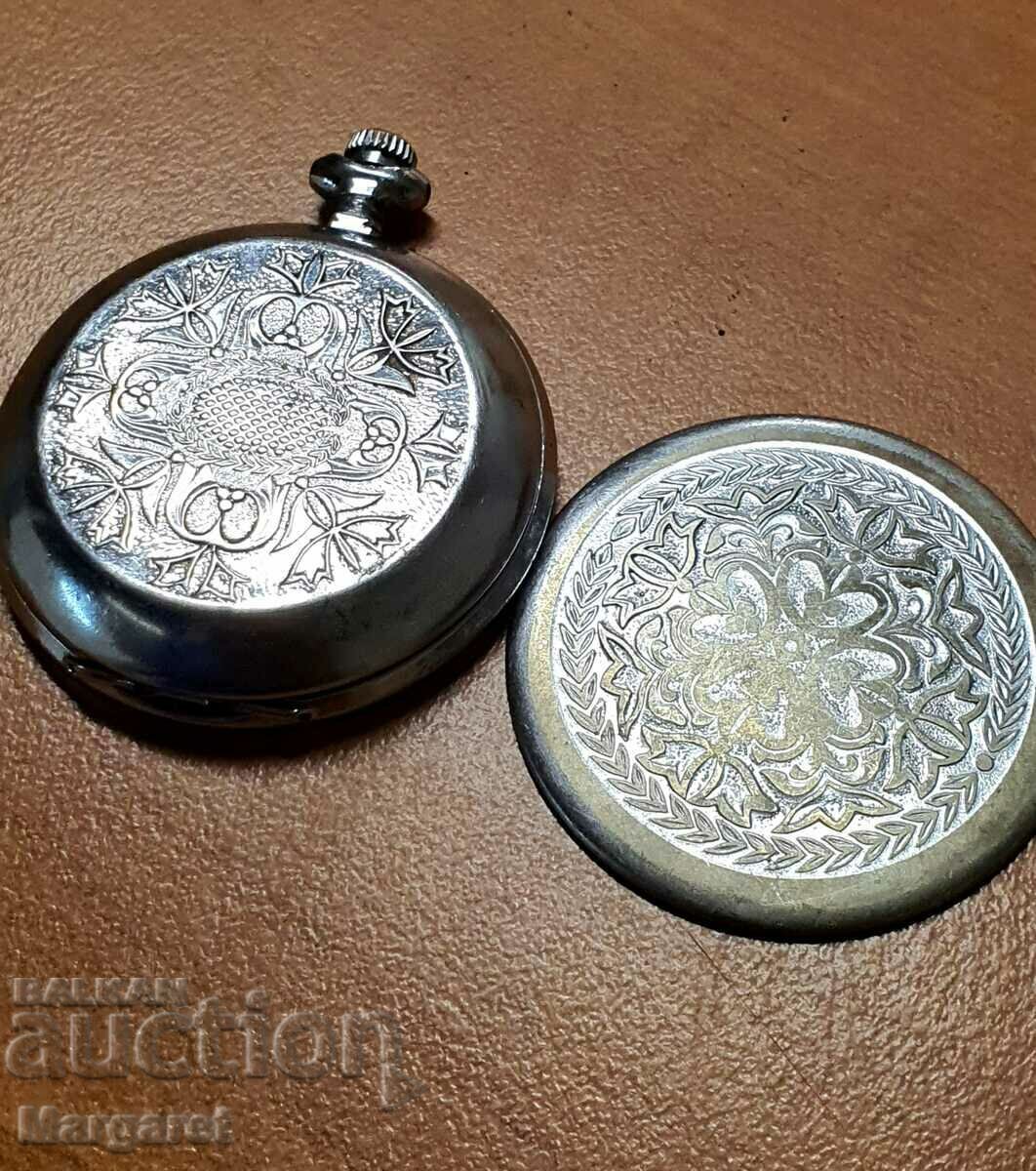 Pocket watch zipper