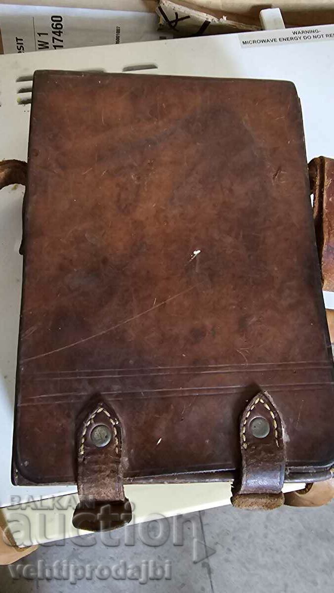Παλιά στρατιωτική δερμάτινη τσάντα