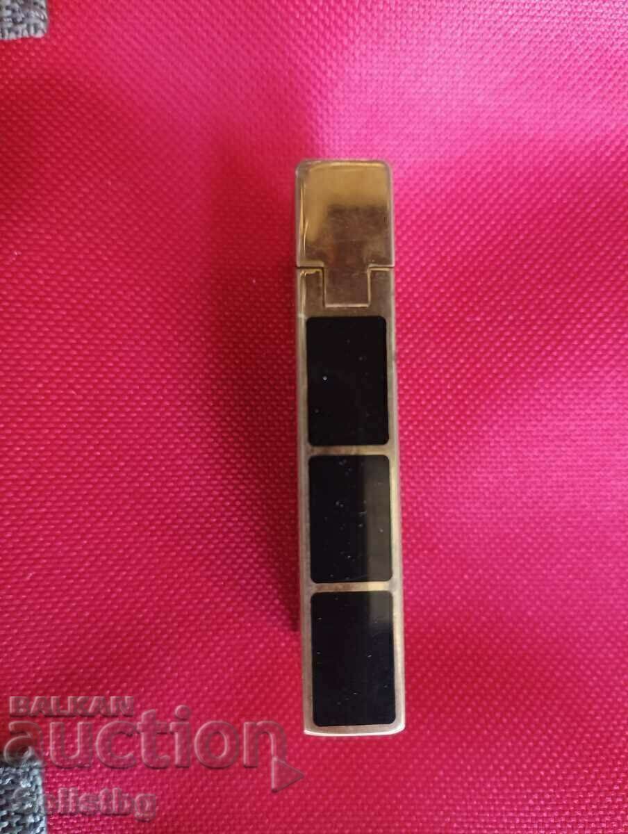 Original S. T. DUPONT lighter, 4FK12J8, gold, black lacquer. - 5