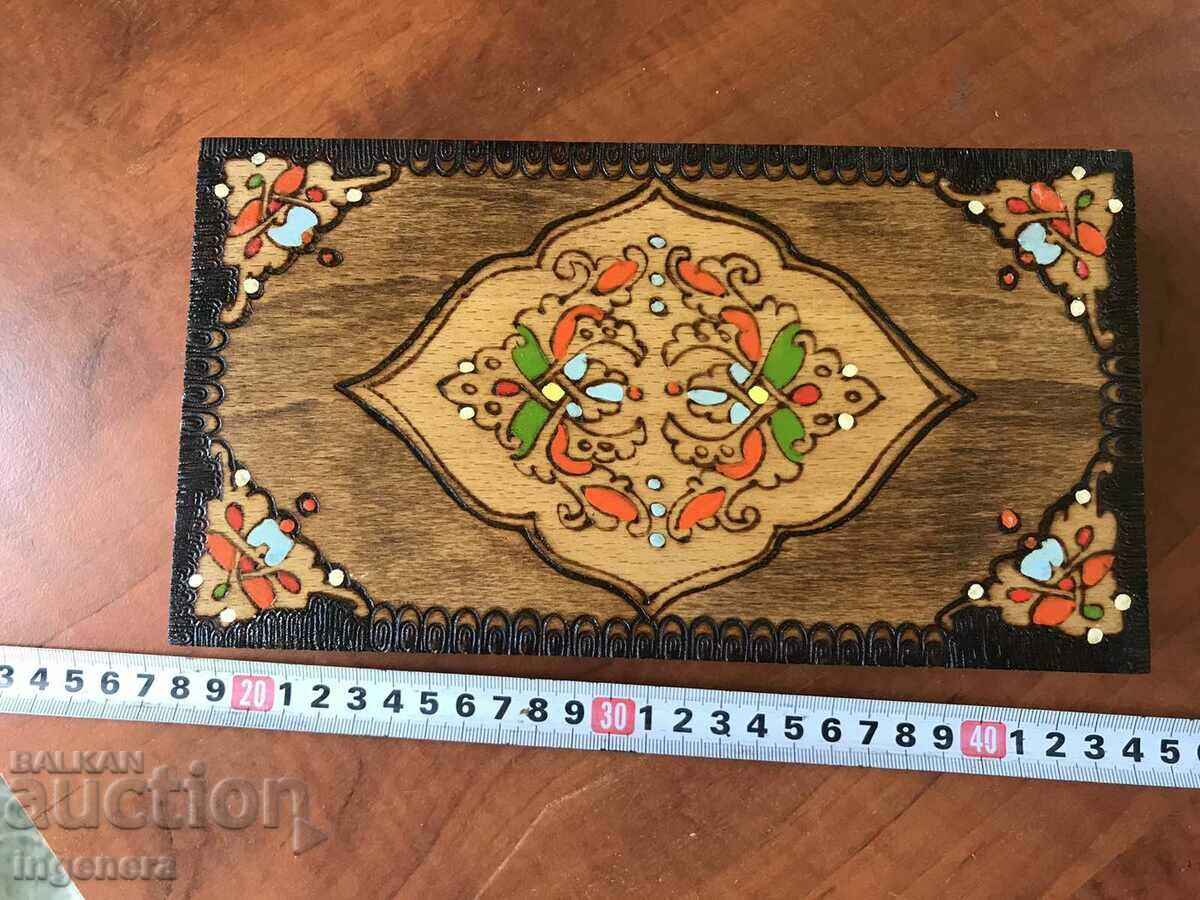 BOX WOOD PYROGRAPH DRAWING ANTIQUE FROM SOCA MOSTRA with price 45.00 BGN | € 23.01