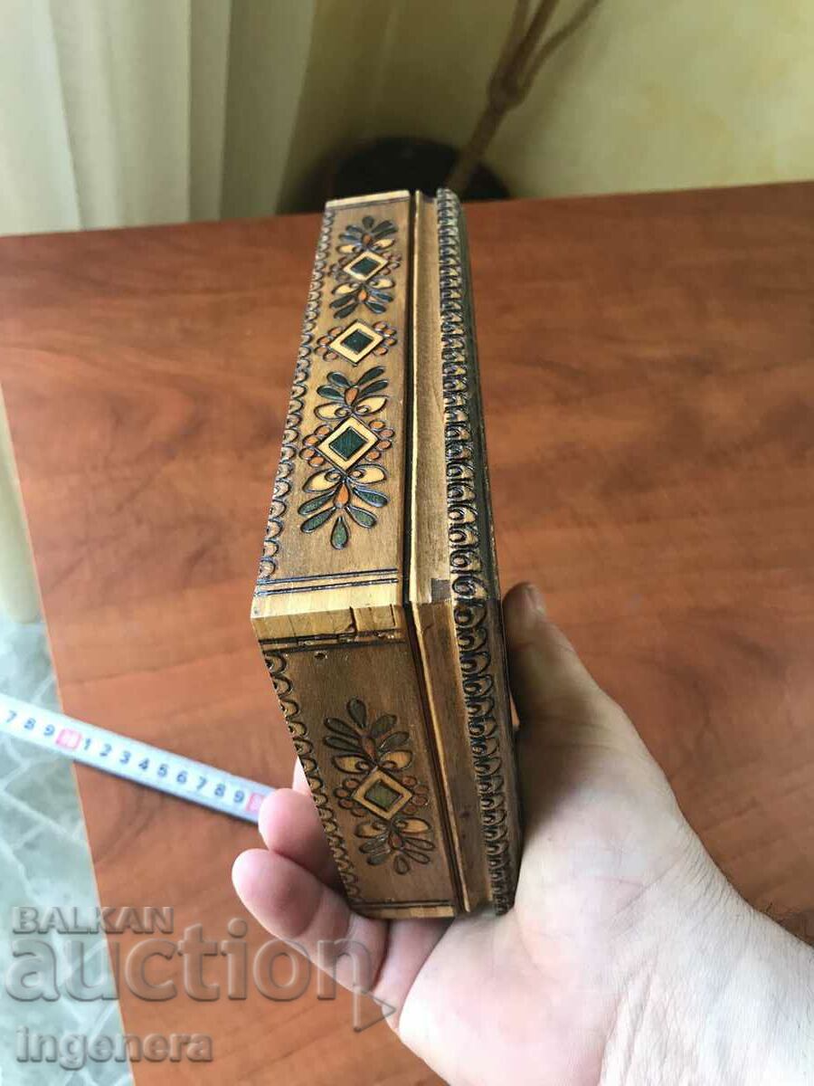 Delivery of BOX WOOD PYROGRAPH DRAWING ANTIQUE FROM SOCA MOSTRA Delivery of BOX WOOD PYROGRAPH DRAWING ANTIQUE FROM SOCA MOSTRA