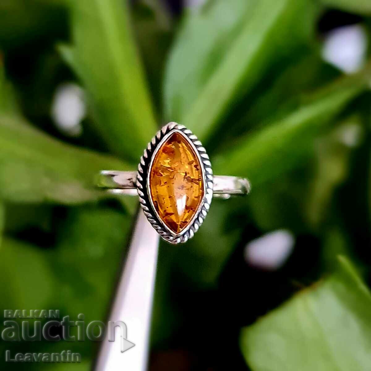 4745 Silver ring with Amber