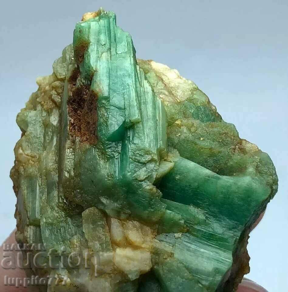 Auction  415 carat emerald emerald beryl on matrix unique