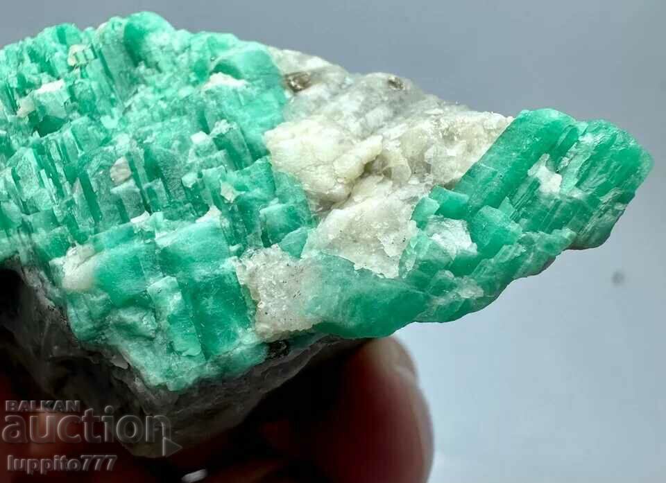 345 carat emerald emerald beryl on matrix unique - 7