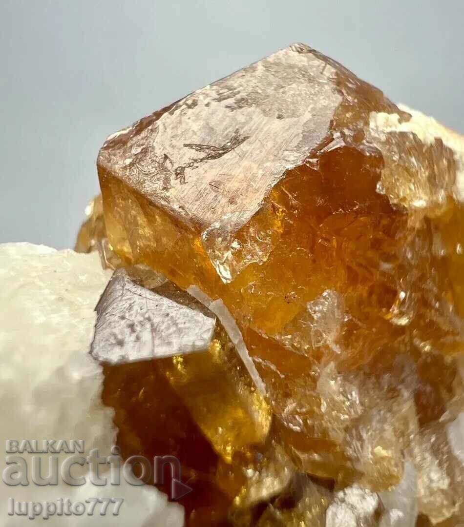 212 carat clinohumite on a unique matrix with price 275.00 BGN | € 140.61 212 carat clinohumite on a unique matrix with price 275.00 BGN | € 140.61