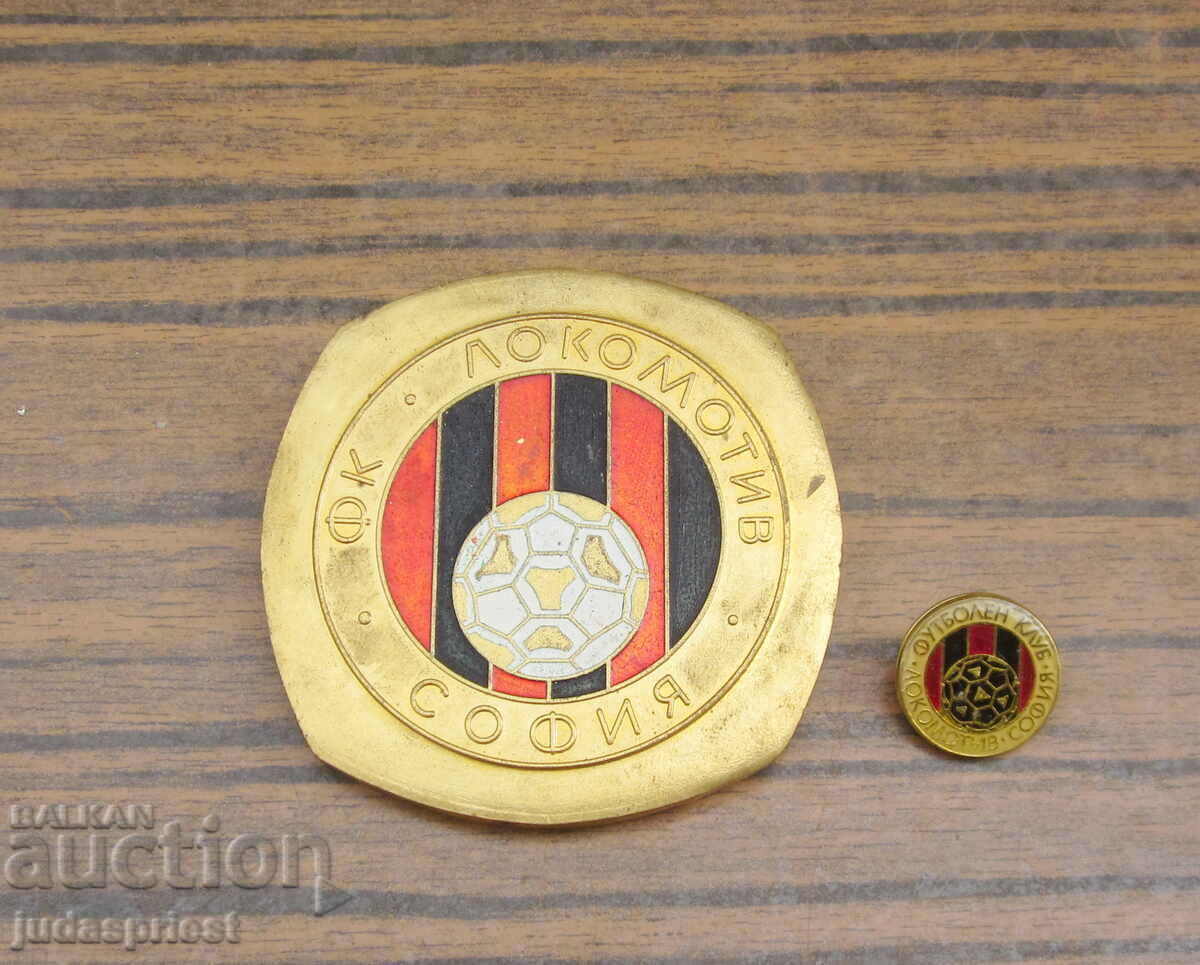 FC Lokomotiv Sofia football medal plaque and badge