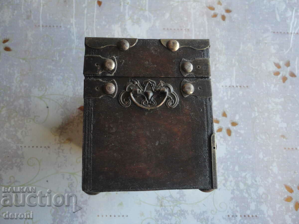 Cufă minunat din lemn pentru sicriu 2 - 5 Cufă minunat din lemn pentru sicriu 2 - 5