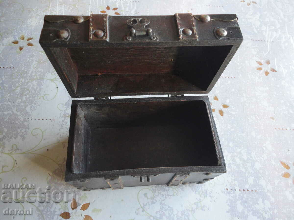 Cufă minunat din lemn pentru sicriu 2 - 6 Cufă minunat din lemn pentru sicriu 2 - 6