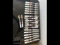 Cutlery set with markings