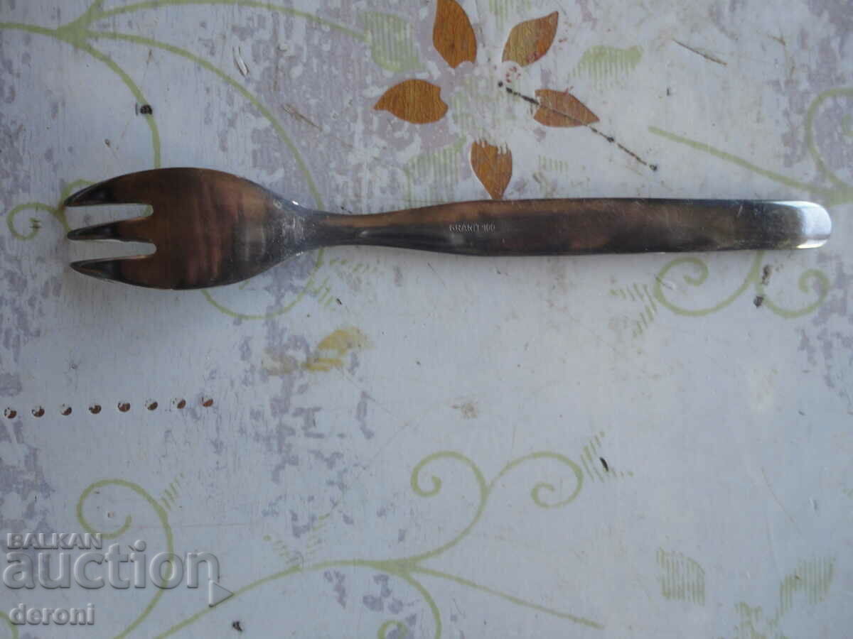 Set of silver plated Gronit 100 forks with price 35.00 BGN | € 17.90 Set of silver plated Gronit 100 forks with price 35.00 BGN | € 17.90