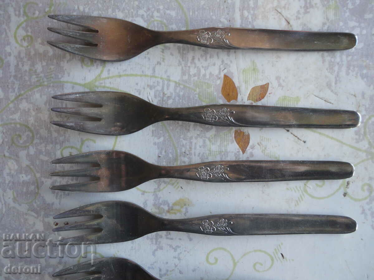 Delivery of Set of silver plated Gronit 100 forks Delivery of Set of silver plated Gronit 100 forks