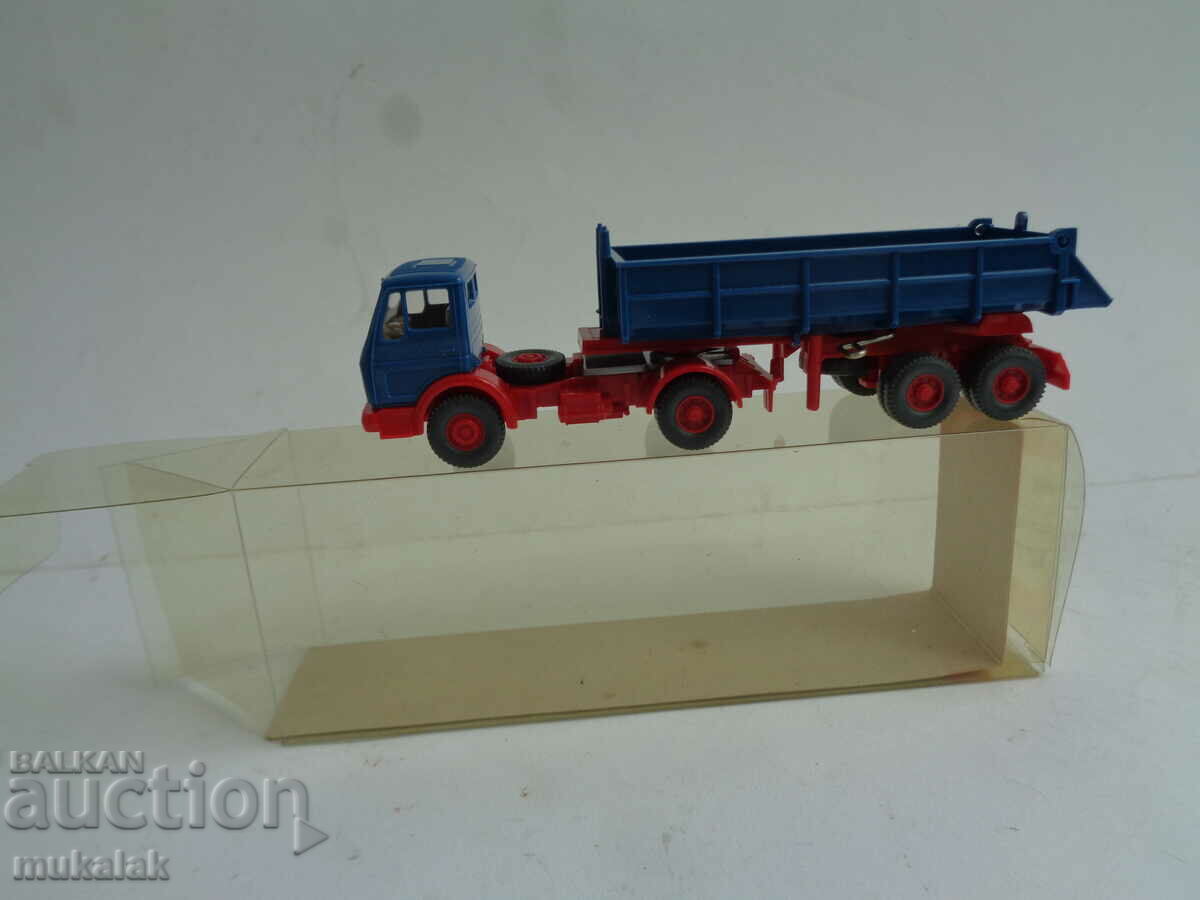 WIKING 1:87 H0 MODEL MERCEDES BENZ CAMION BASCULANTE