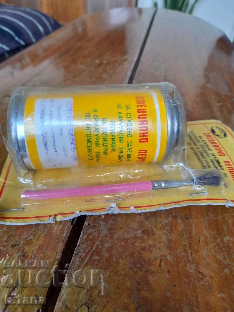 Old glue for car upholstery, panels - 5 Old glue for car upholstery, panels - 5