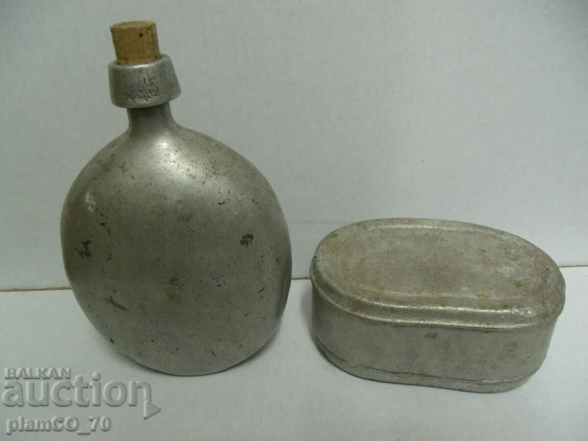 #*7602 old Ottoman pot and metal box