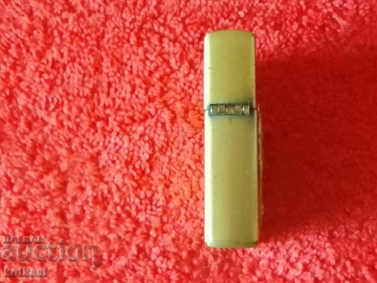 Auction Old metal lighter Eagle Auction Old metal lighter Eagle