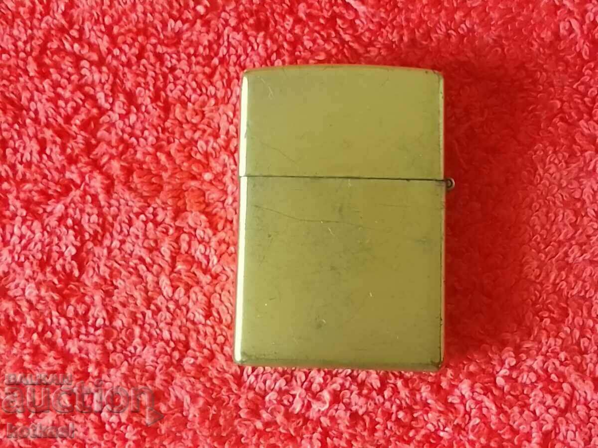 Delivery of Old metal lighter Eagle Delivery of Old metal lighter Eagle