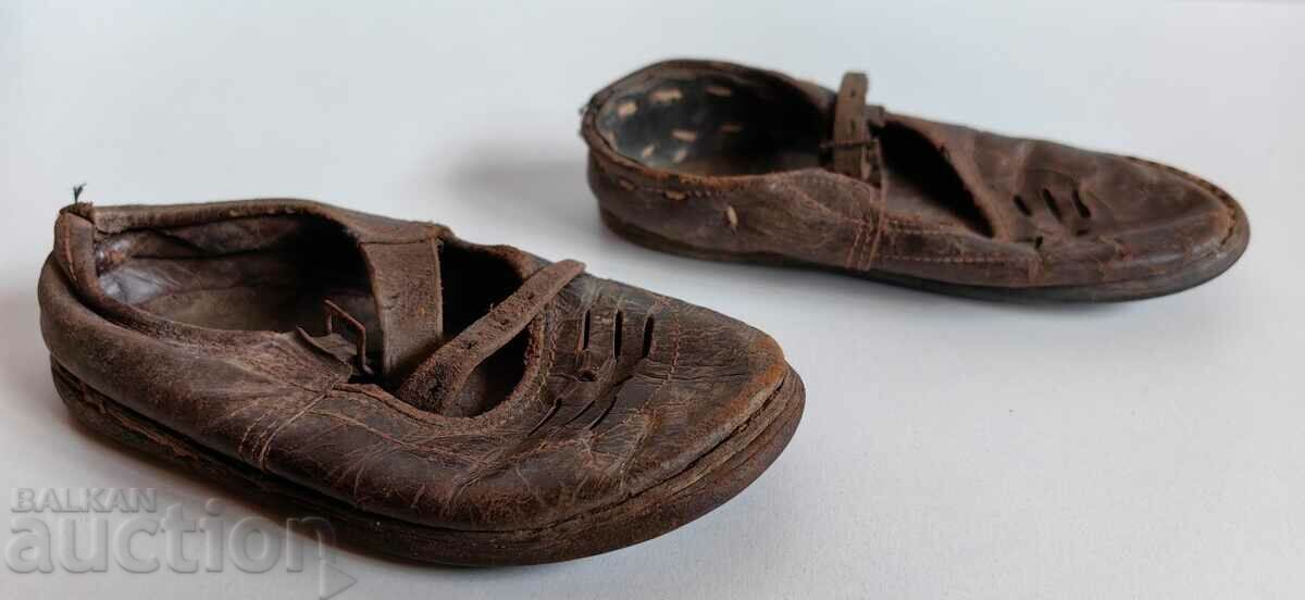 Licitație PANTOF DE PIELE PENTRU COPII DE Peste 100 DE ANI PANTOFI ROSEFORKS