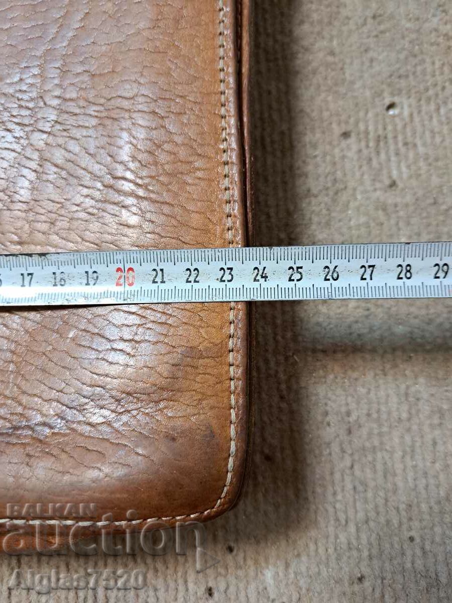 Auction  Leather bag made of genuine leather