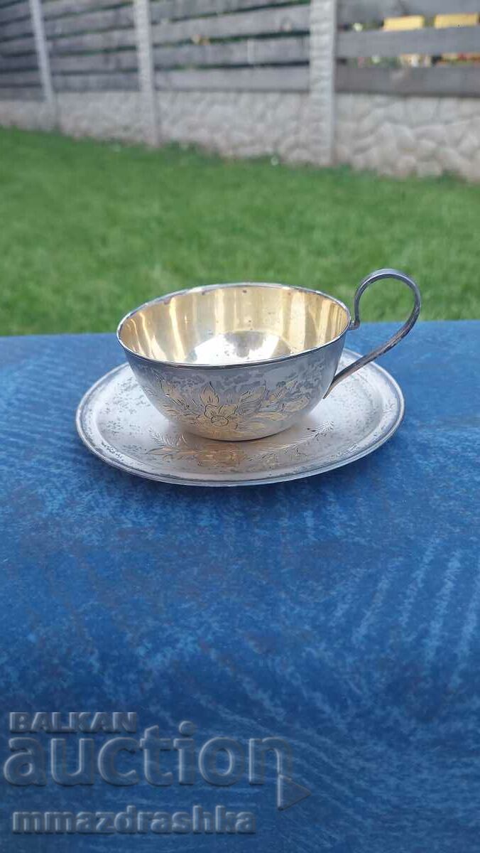 Сребърна чаша за чай