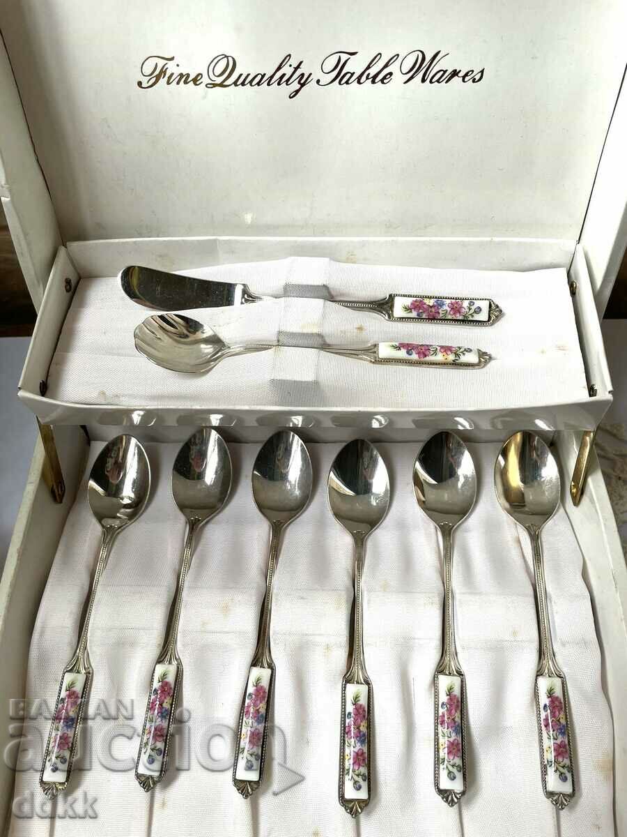 Beautiful silverware from England with 6+2 markings