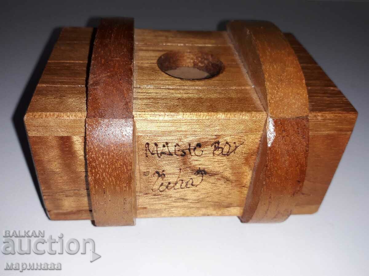 "MAGIC BOX". AUTHOR. TREE