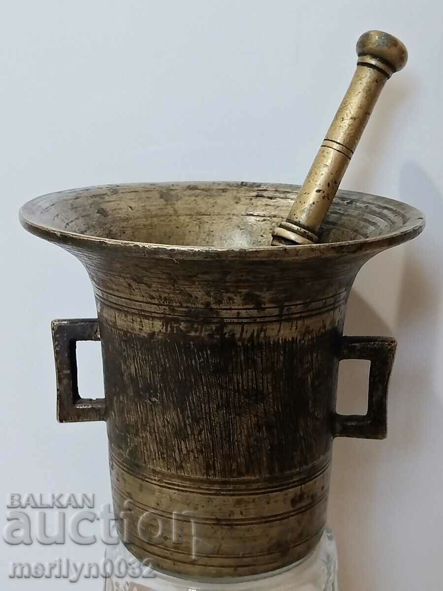 Old bronze mortar and pestle mortar pot for pounding Old bronze mortar and pestle mortar pot for pounding