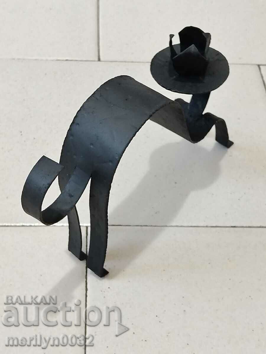 Стар свещник от ковано желязо светилник с цена 32.00 лв. | € 16.36 Стар свещник от ковано желязо светилник с цена 32.00 лв. | € 16.36