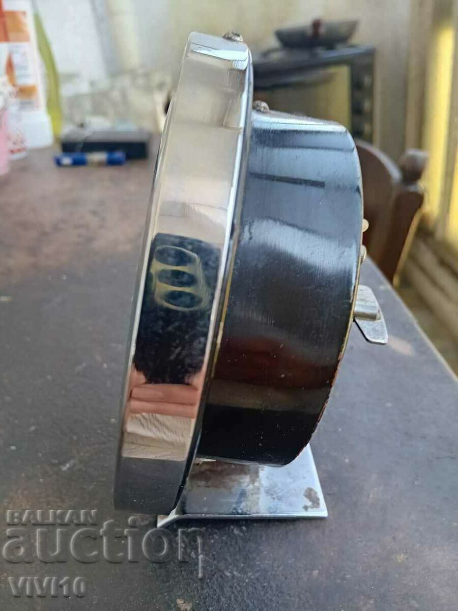 Δημοπρασία Κινεζικό ξυπνητήρι. Κινουμένων σχεδίων Δημοπρασία Κινεζικό ξυπνητήρι. Κινουμένων σχεδίων