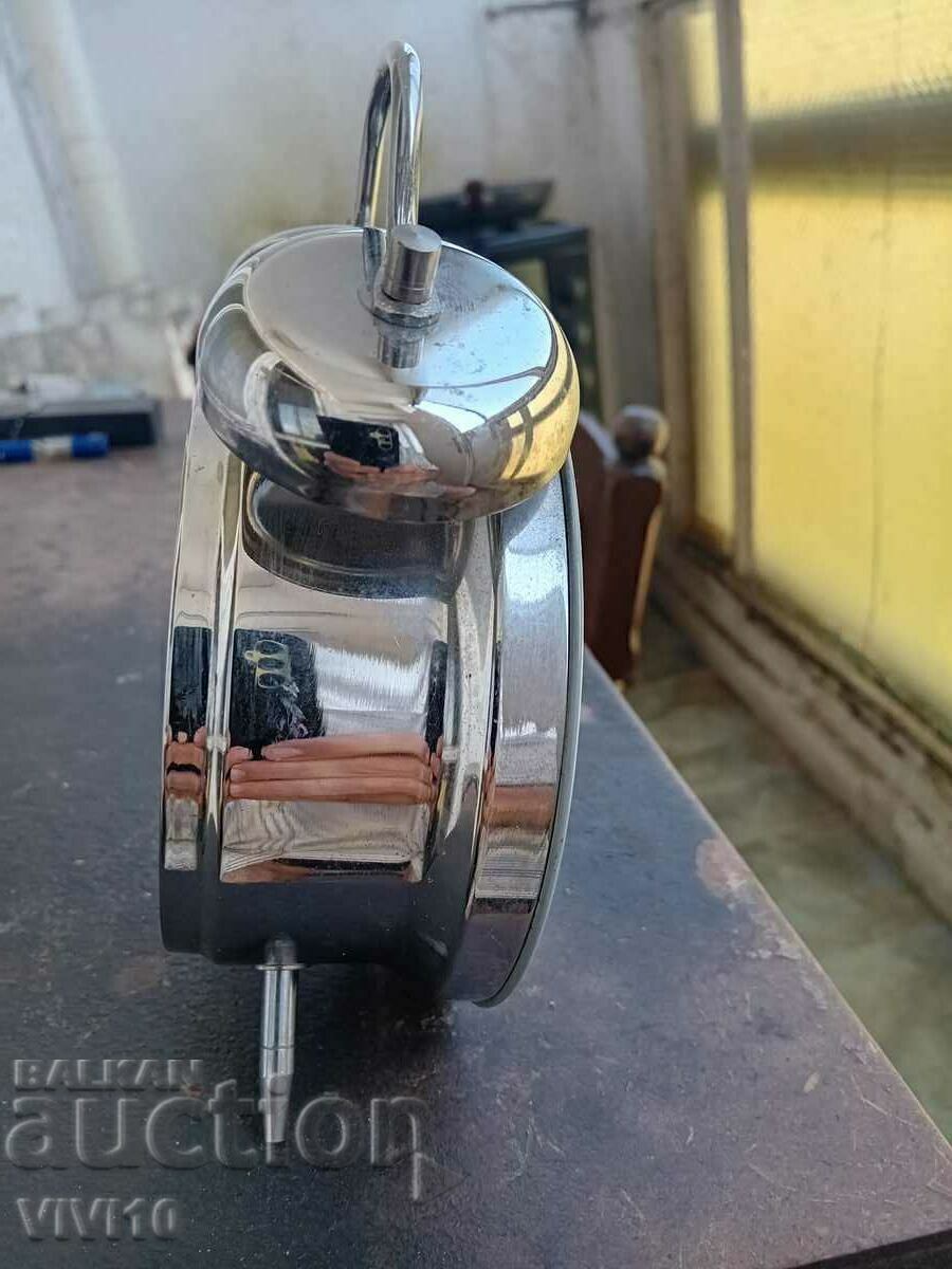 Livrarea Ceas deşteptător chinezesc. Animaţie Livrarea Ceas deşteptător chinezesc. Animaţie