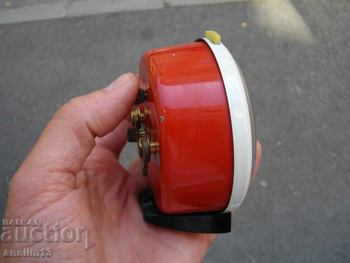 PETER PERFEKT SILENT COLLECTIBLE ALARM CLOCK - 5 PETER PERFEKT SILENT COLLECTIBLE ALARM CLOCK - 5