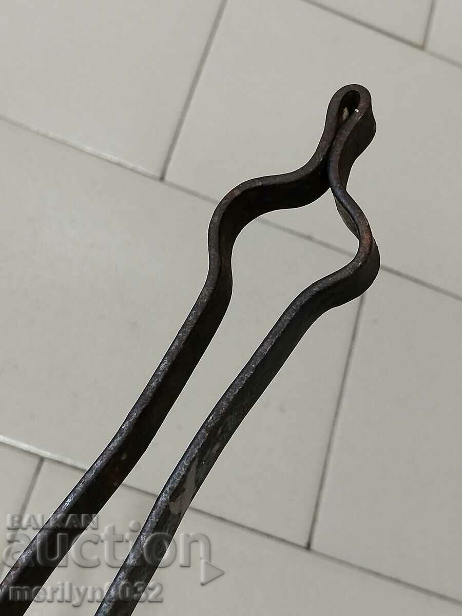 Auction Old hand-forged dilaf, wrought iron, tongs Auction Old hand-forged dilaf, wrought iron, tongs