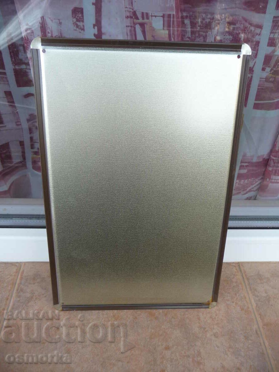 Auction Metal sign saying Keep calm and carry on Auction Metal sign saying Keep calm and carry on