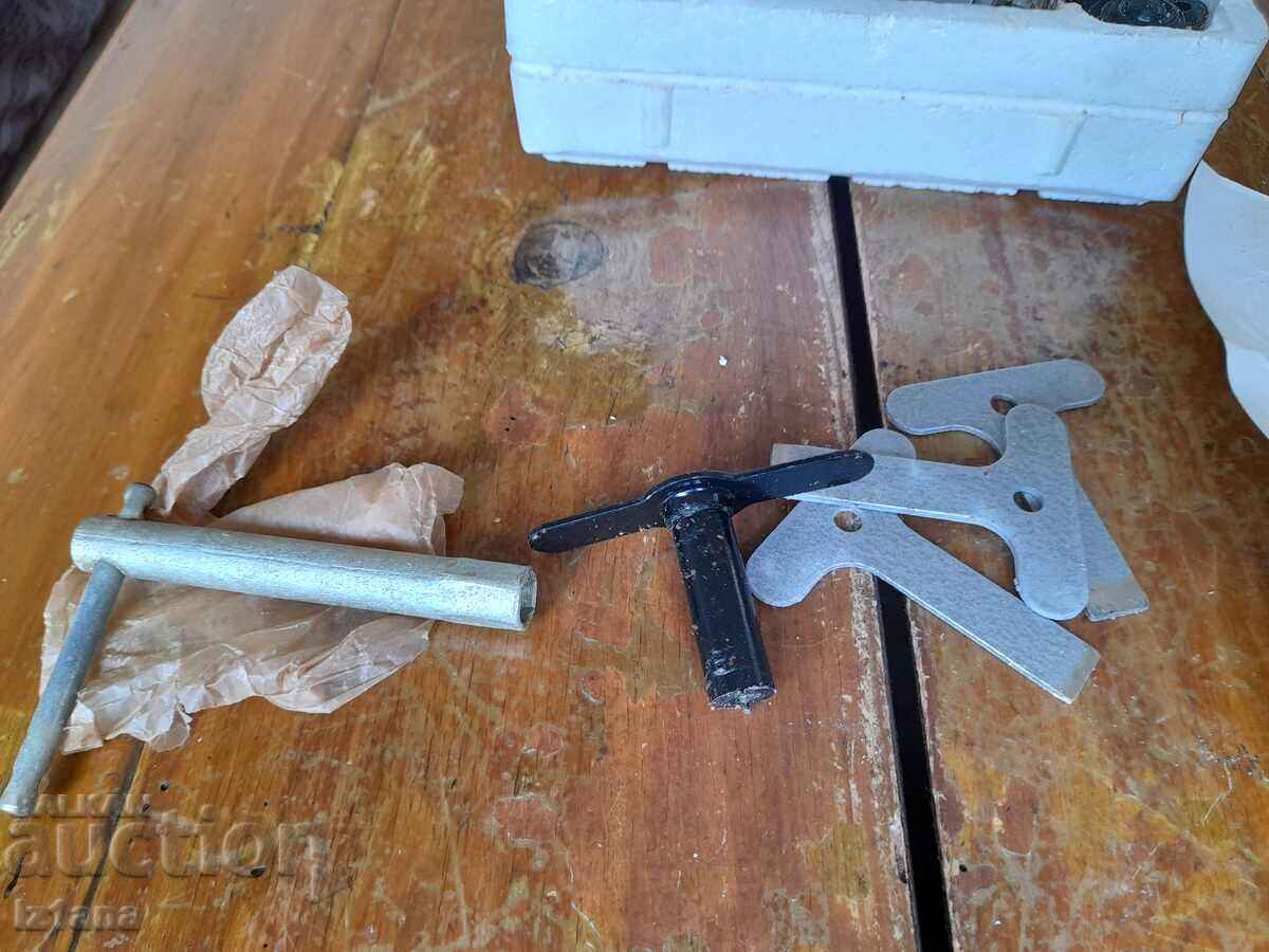 Delivery of Old ZIP for a military radio station Delivery of Old ZIP for a military radio station