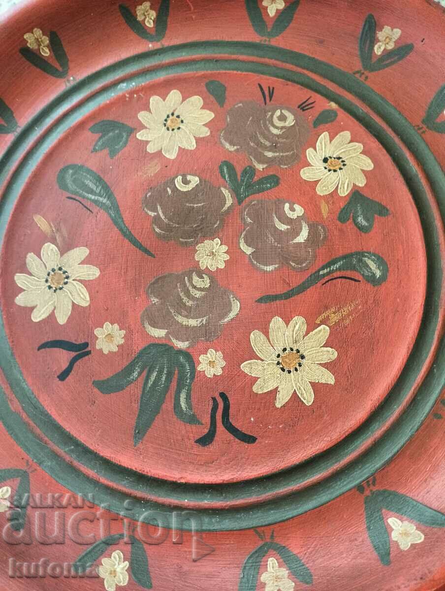 Auction Wooden wall plate Auction Wooden wall plate