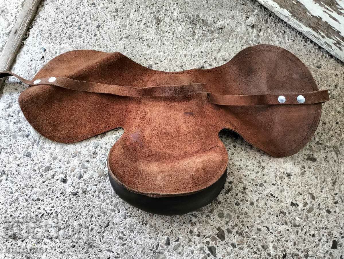 Leather riding guard - 5