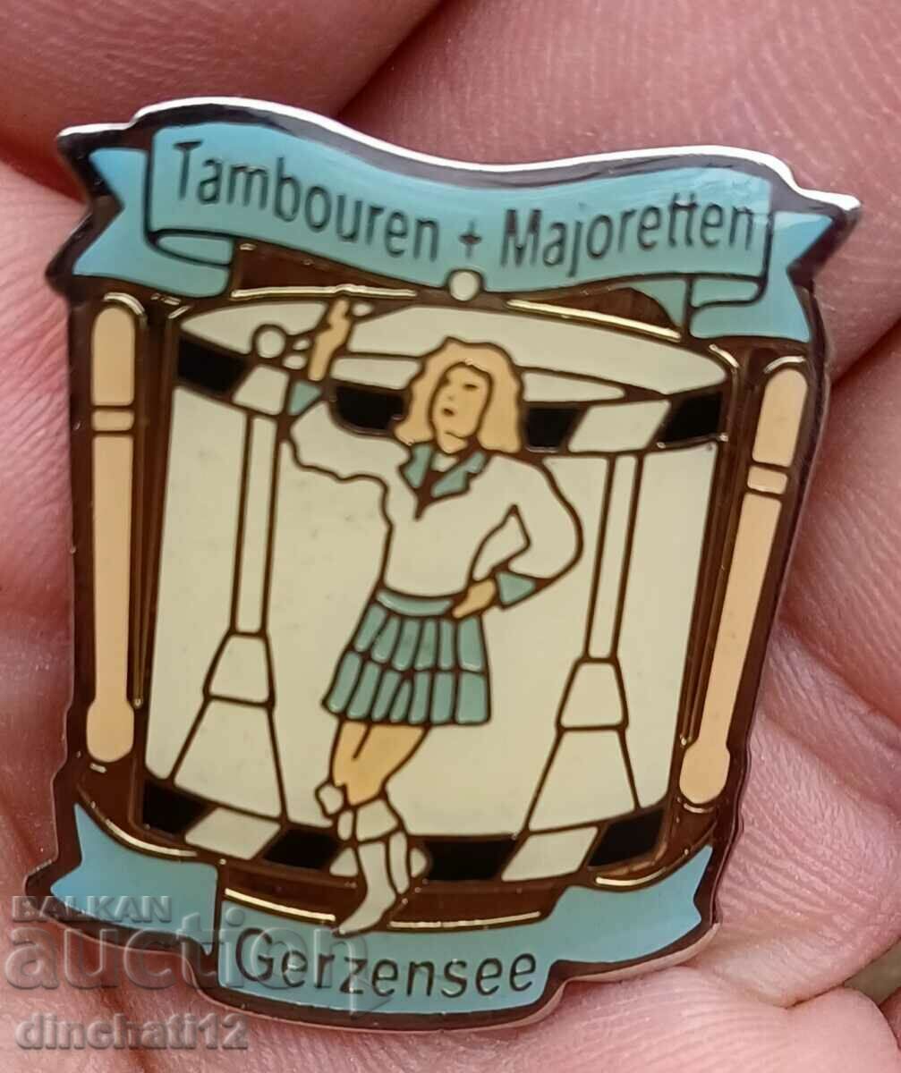 Auction Switzerland. TAMBOUREN + MAJORETTEN GERZENSEE. DRUMS MUSIC Auction Switzerland. TAMBOUREN + MAJORETTEN GERZENSEE. DRUMS MUSIC