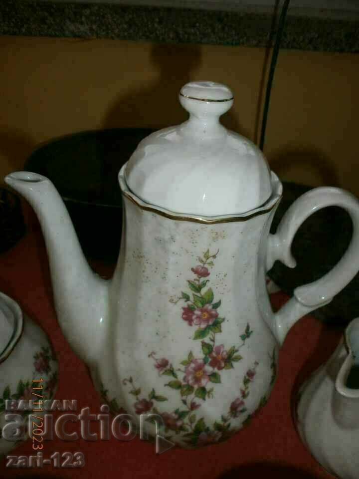 Porcelain service - 7 Porcelain service - 7