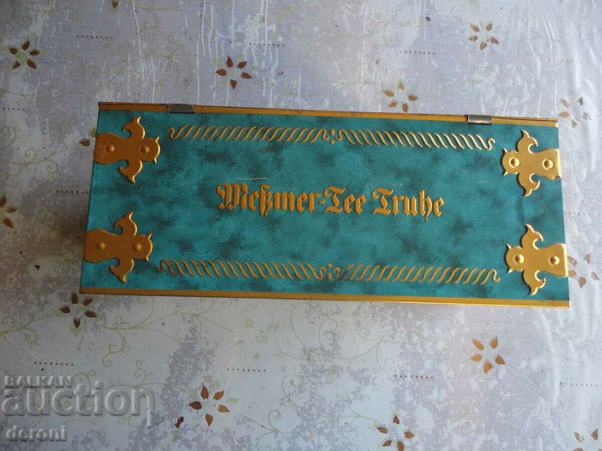 Auction An incredible tin chest casket Auction An incredible tin chest casket